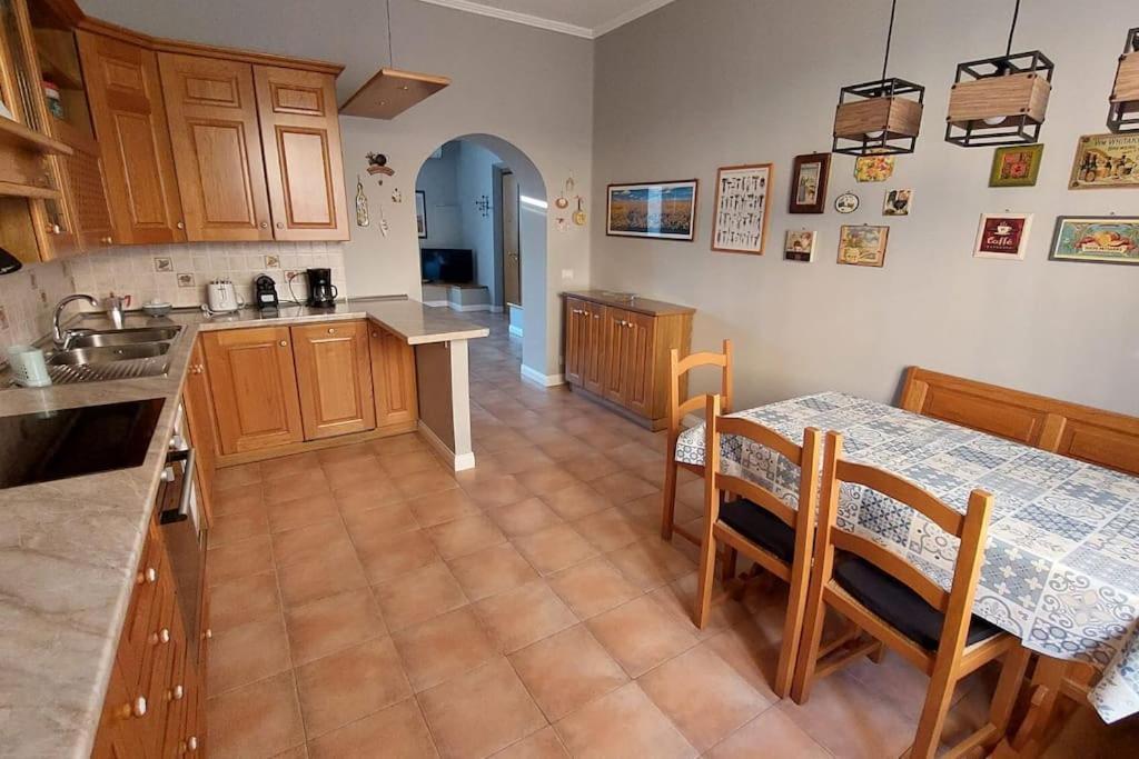 Appartement Domus Giulia & Andrea à Rome Extérieur photo